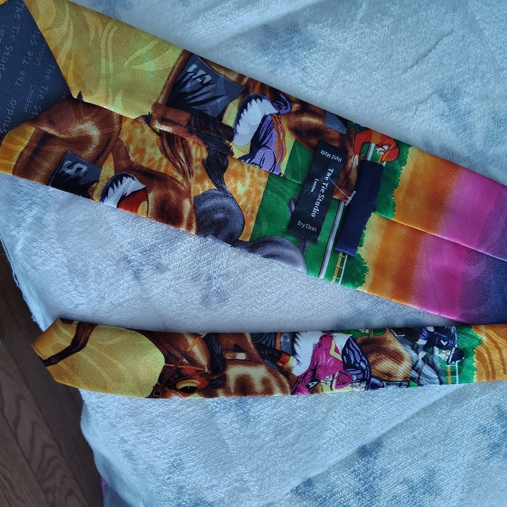 The Tie Studio London Horse Racing Themed Tie. Hand Made. - Picture 3 of 8